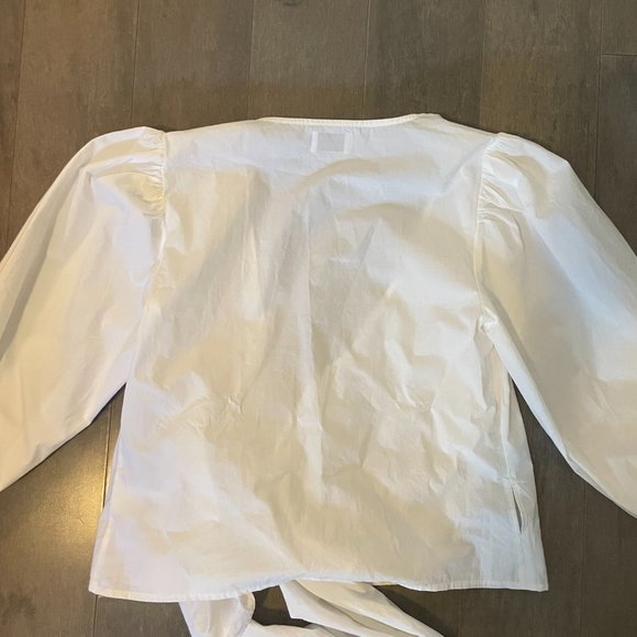 Aritzia Little Moon Wrap Blouse White - Small - Picture 3 of 6